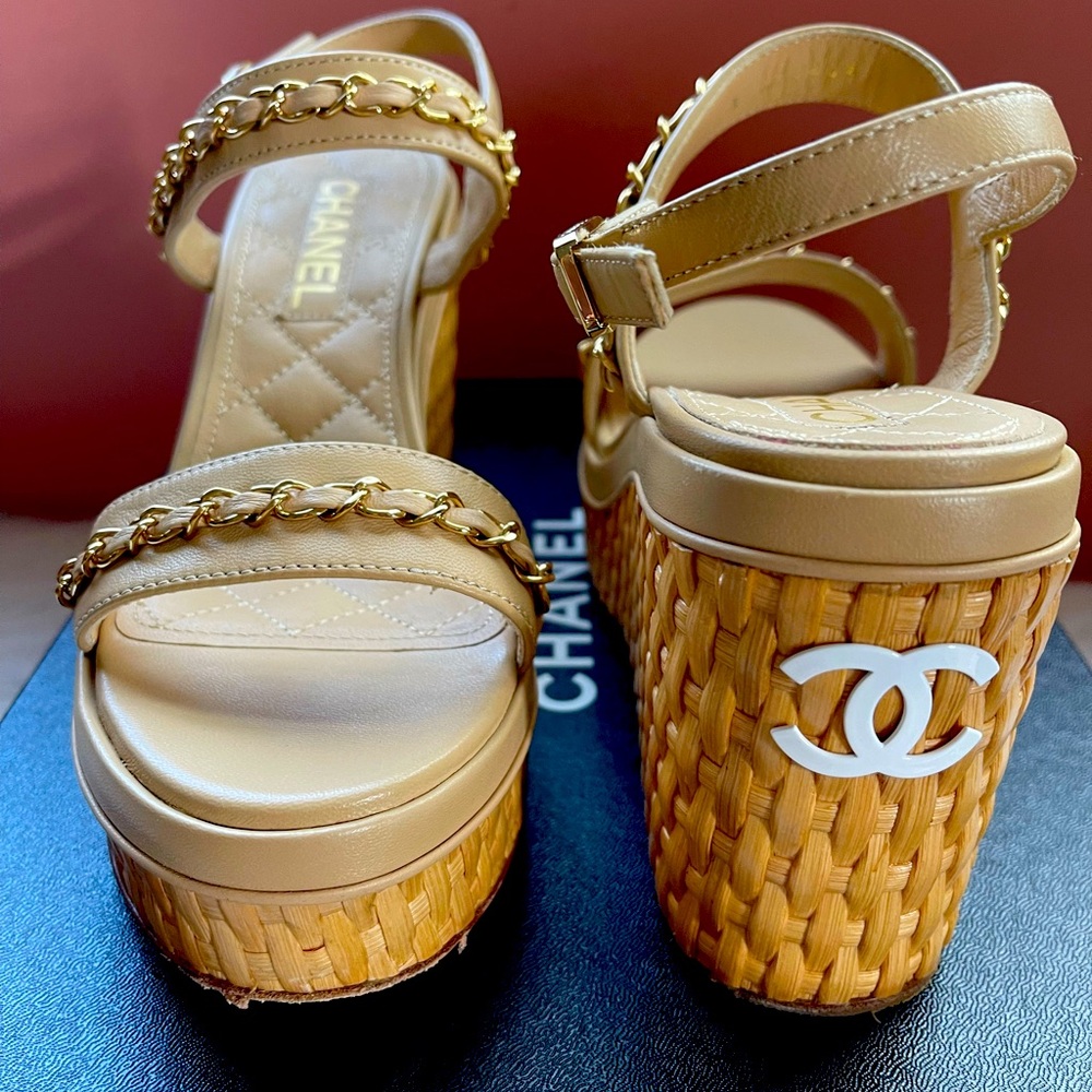 Chanel 2020 interlocking CC logo Sling back sandals